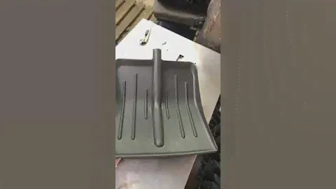 Лопата для уборки снега пластиковая Метелица